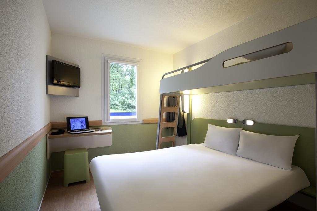 ไอบิส บัดเจ็ต เมตซ์ ใต้ Hotel Augny ภายนอก รูปภาพ