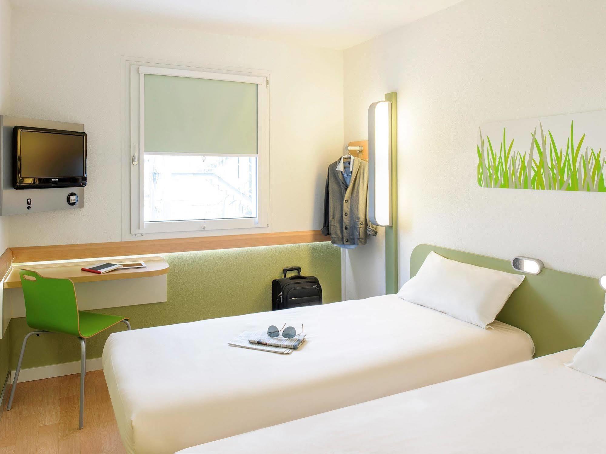 ไอบิส บัดเจ็ต เมตซ์ ใต้ Hotel Augny ภายนอก รูปภาพ