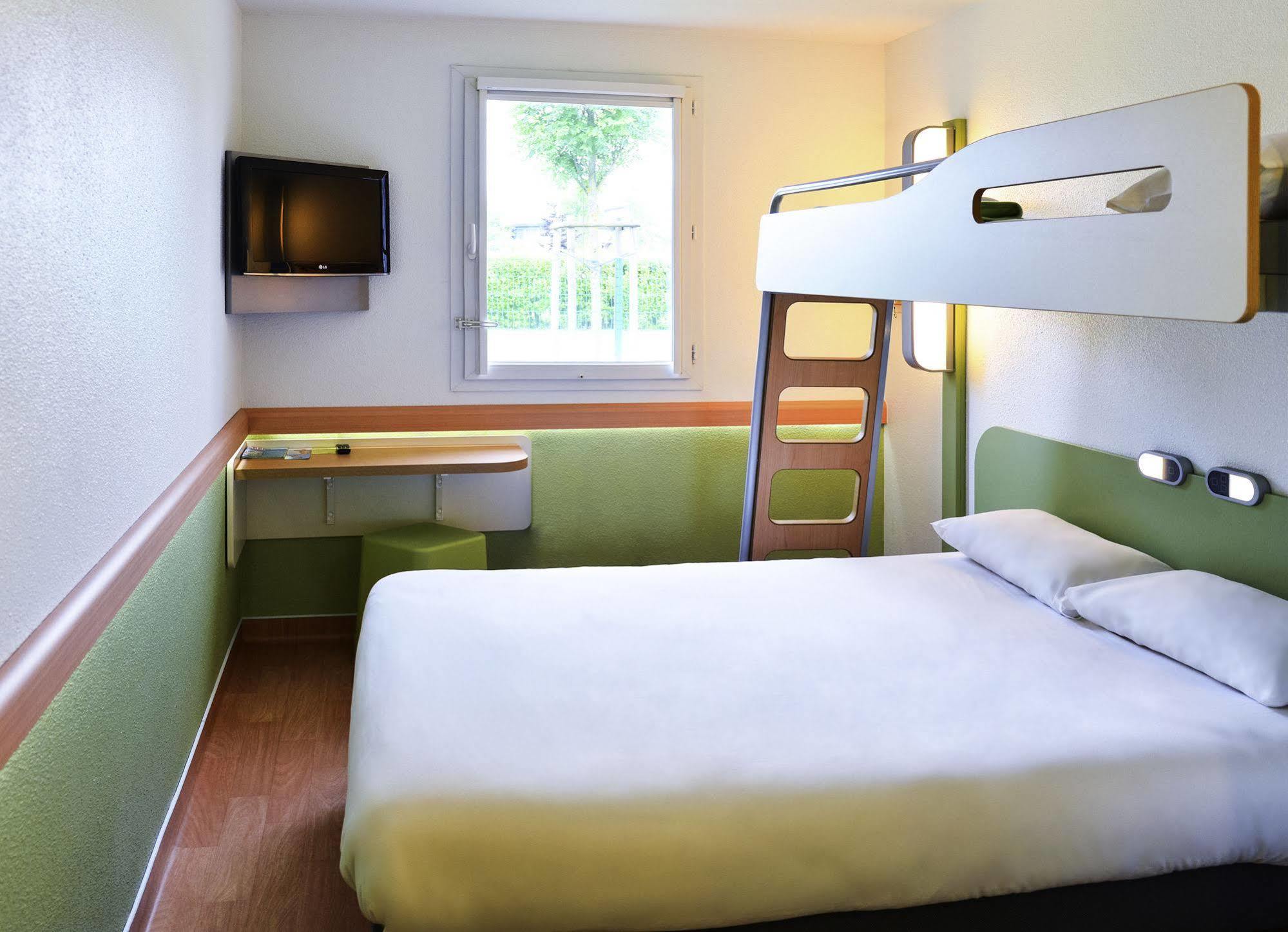 ไอบิส บัดเจ็ต เมตซ์ ใต้ Hotel Augny ภายนอก รูปภาพ